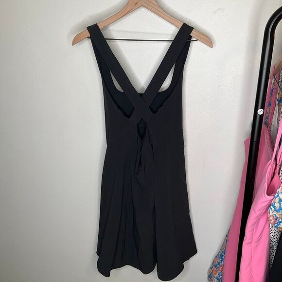 Outdoor Voices Criss Cross Dress - Picture 4 of 6